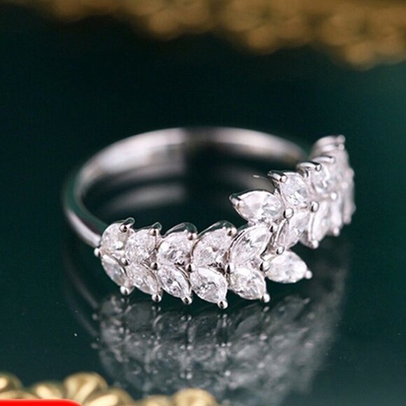 🎊 925 Silver Plated CZ Leaf Shaped Ring For Women, FB16FA1044 - Picture 4 of 8